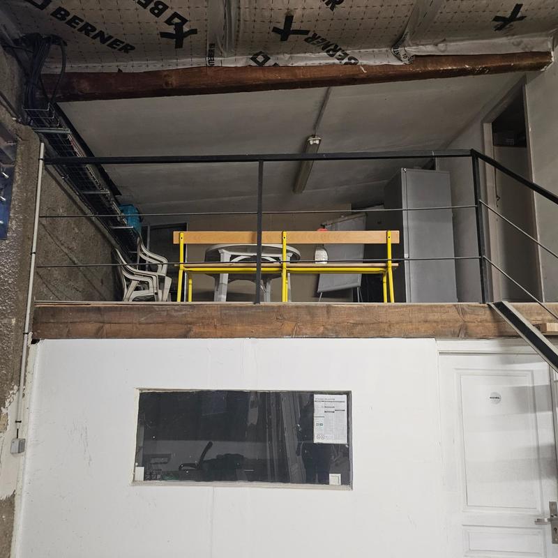 Bureau - 250 m² - 3 pièces