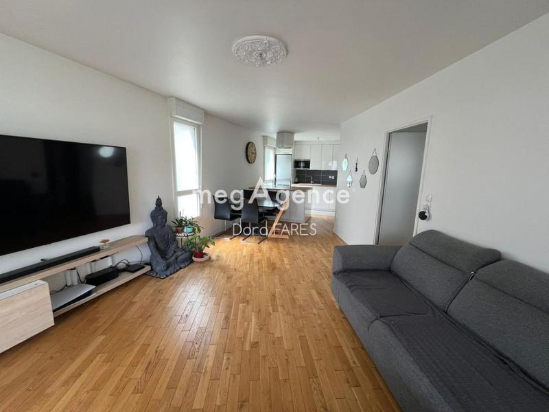 Appartement - 101 m² - 5 pièces