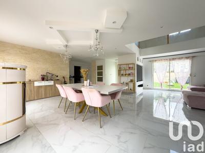 Maison de maîtres - 185 m² - 6 pièces