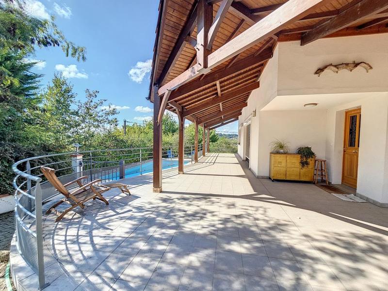 Maison - 160 m² - 5 pièces