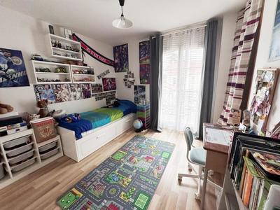 Maison - 88 m² - 5 pièces