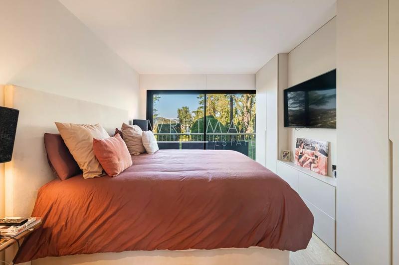 Appartement - 85 m² - 3 pièces