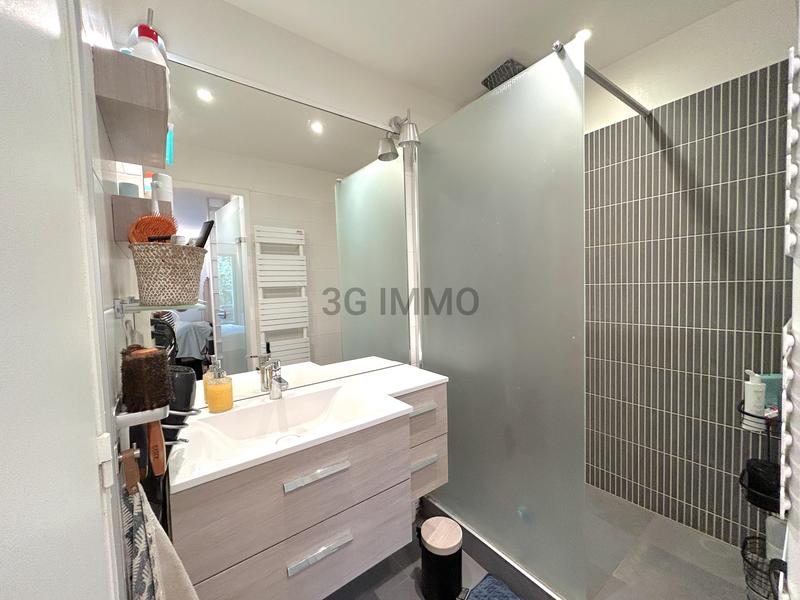 Appartement - 93 m² - 4 pièces