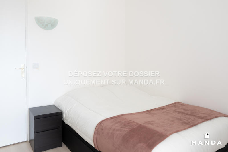 Chambre - 10 m² - 5 pièces