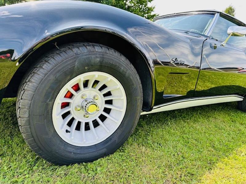 Chevrolet Corvette C3 t-Top 5.7l 350ci V8 165 Cv