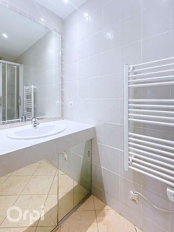 Appartement - 85 m² - 3 pièces