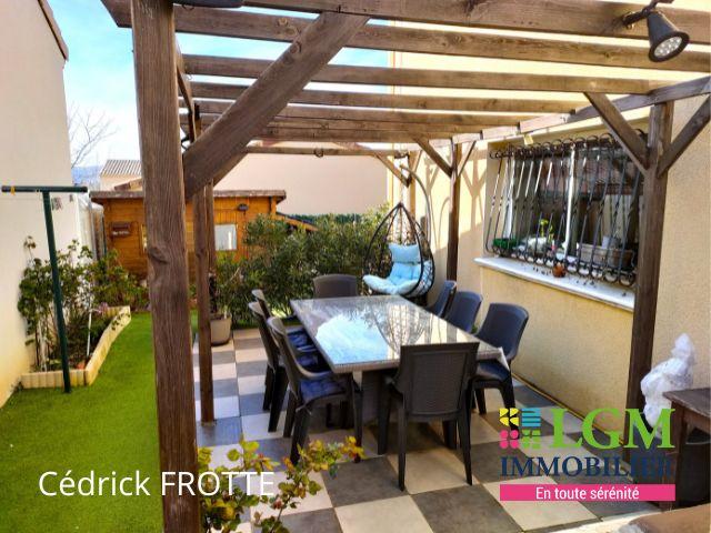 Maison - 138 m² - 5 pièces