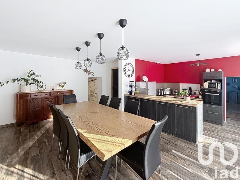 Maison de village - 294 m² - 10 pièces