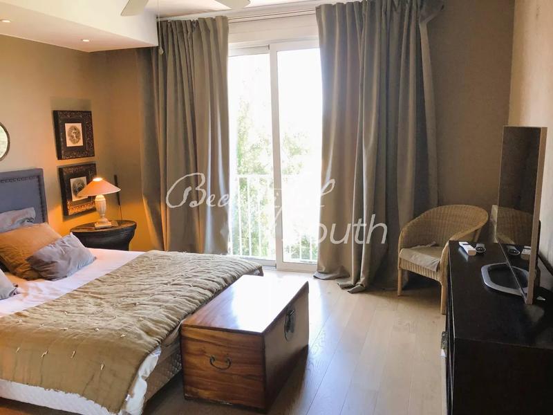 Maison - 200 m² - 6 pièces