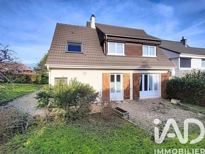 Maison - 102 m² - 5 pièces