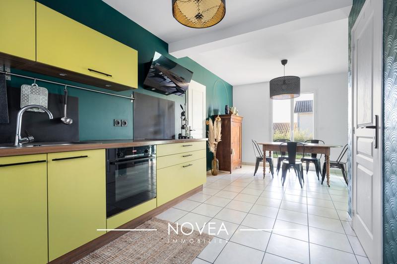 Maison traditionnelle - 102 m² - 5 pièces