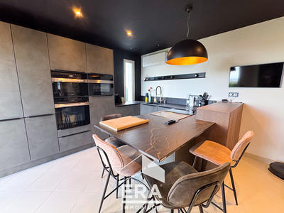 Maison - 196 m² - 5 pièces