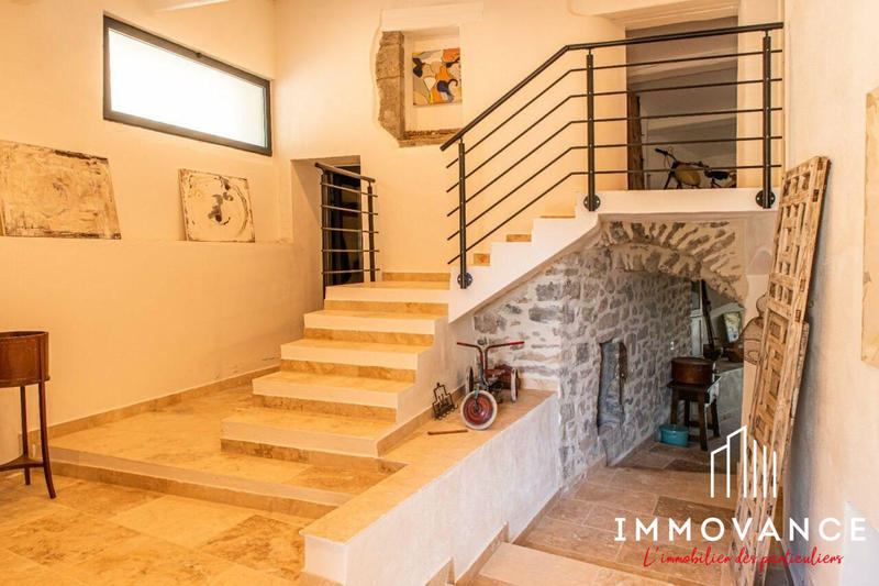 Mas - 385 m² - 10 pièces