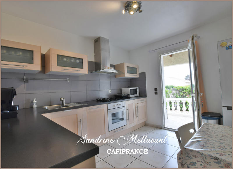 Maison - 96 m² - 5 pièces