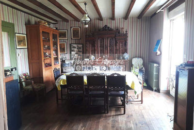 Maison - 150 m² - 5 pièces