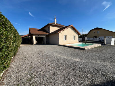 Maison - 111 m² - 5 pièces