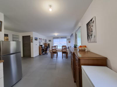 Appartement - 79 m² - 3 pièces