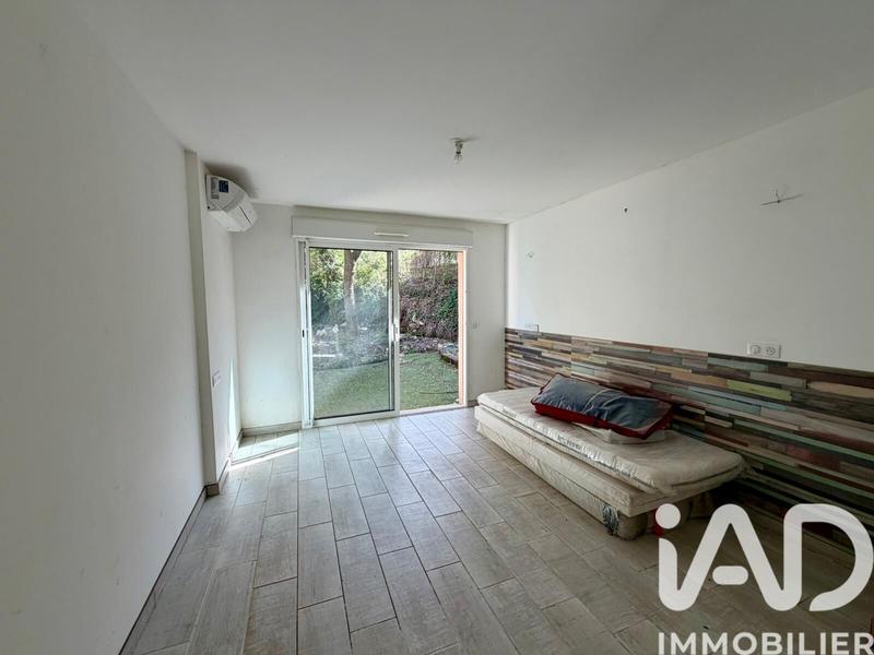 Maison - 230 m² - 8 pièces