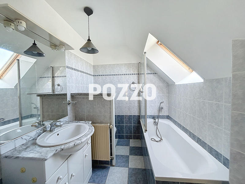 Maison - 100 m² - 6 pièces