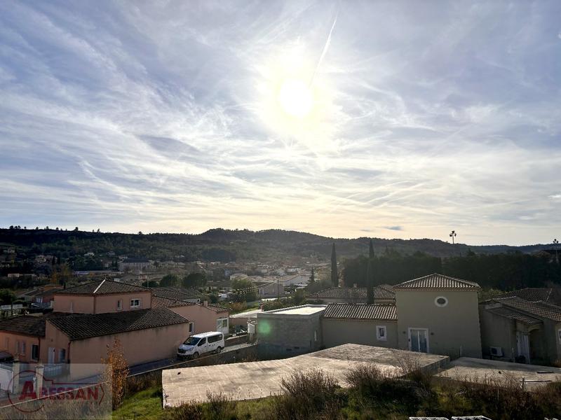 Terrain constructible - 780 m²