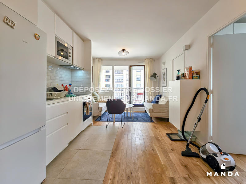 Chambre - 9 m² - 7 pièces