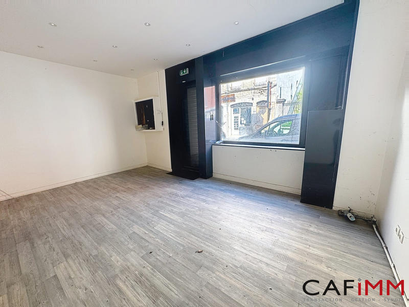 Local commercial - 30 m² - 1 pièce