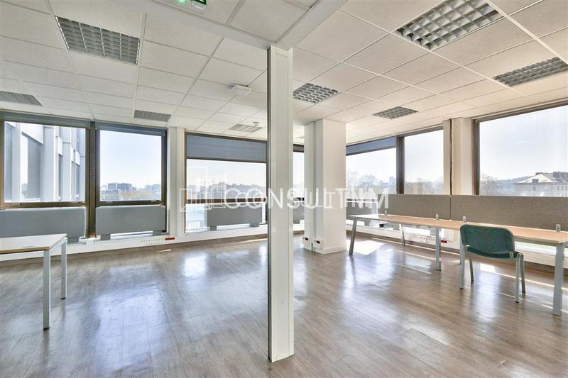 Bureau - 436 m²