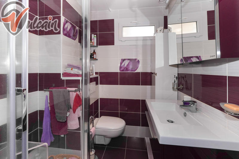 Maison - 104 m² - 5 pièces