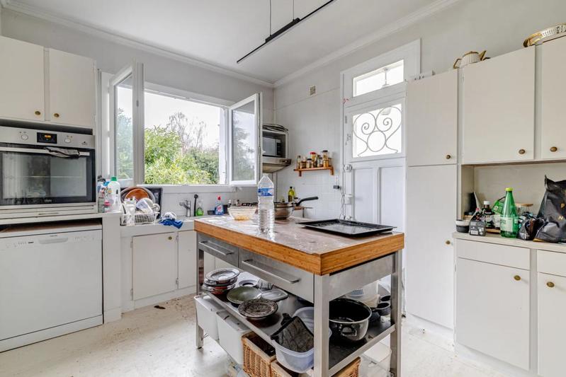 Maison - 180 m² - 8 pièces