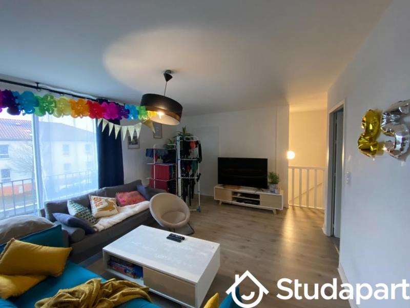 Chambre - 14 m² - 1 pièce