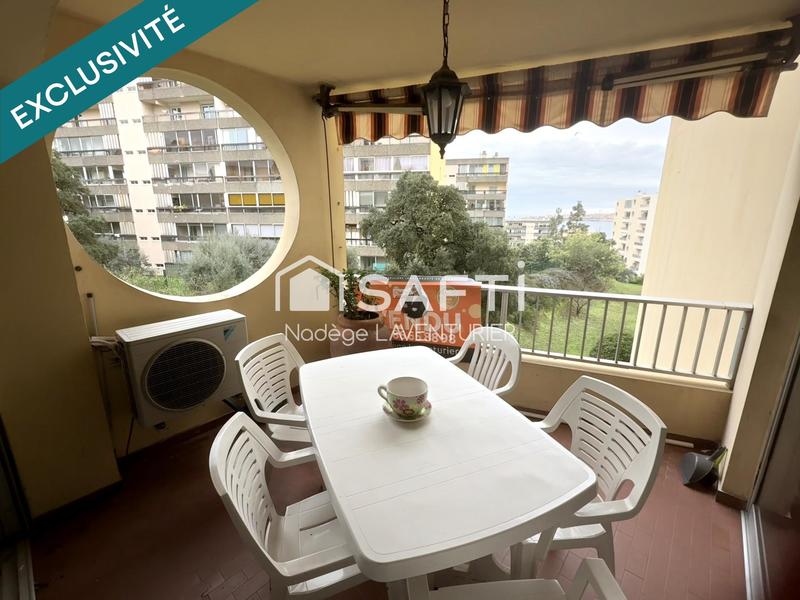 Appartement - 98 m² - 4 pièces