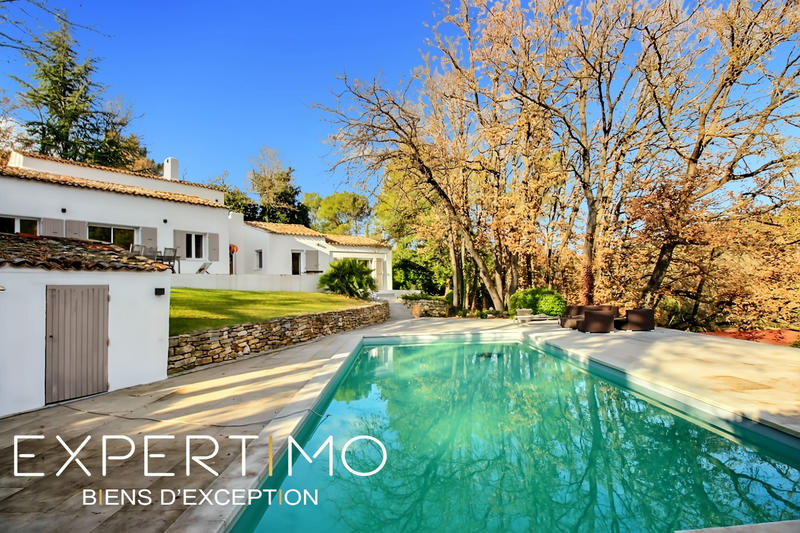 Villa - 200 m² - 6 pièces