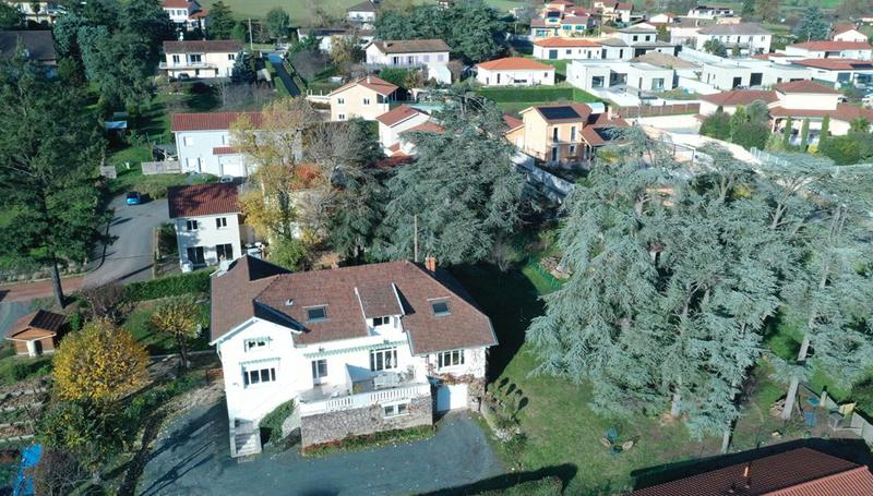 Maison - 350 m² - 14 pièces