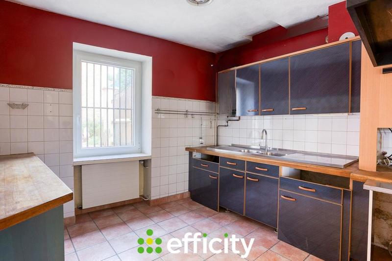 Maison - 140 m² - 5 pièces