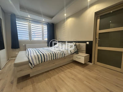 Maison - 150 m² - 9 pièces