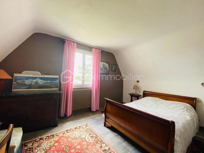 Maison ancienne - 246 m² - 7 pièces