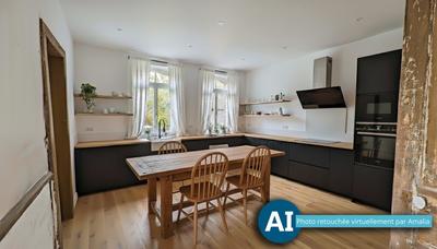 Maison - 140 m² - 5 pièces