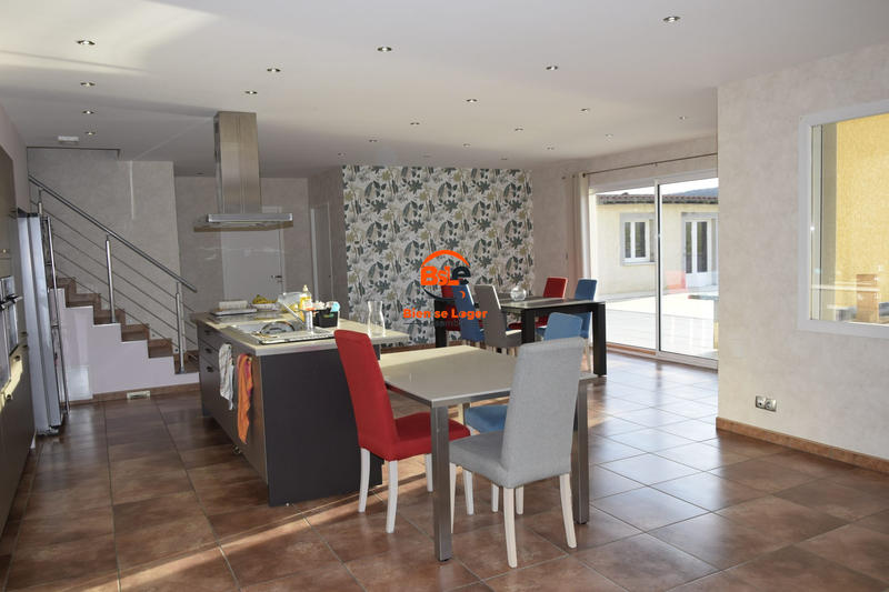 Maison contemporaine - 165 m² - 5 pièces