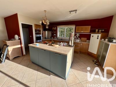 Maison - 160 m² - 6 pièces