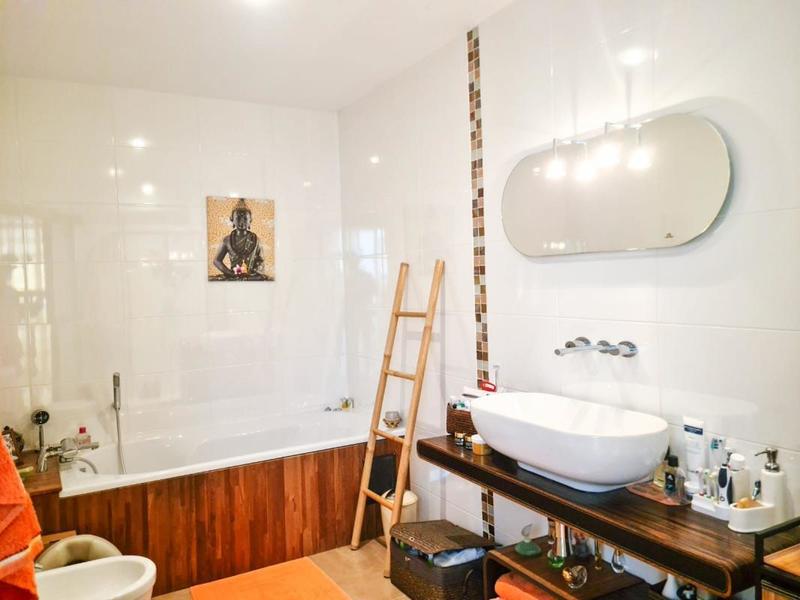 Maison - 171 m² - 6 pièces