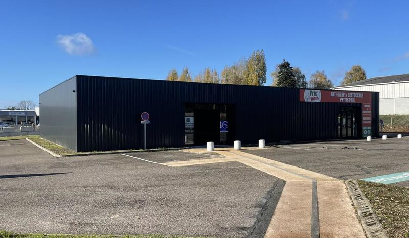 Local commercial - 256 m²