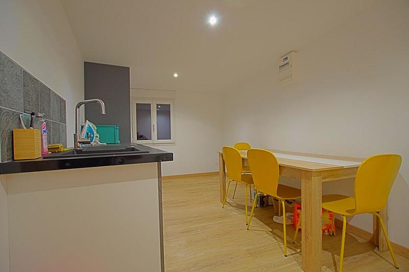 Maison - 234 m² - 7 pièces