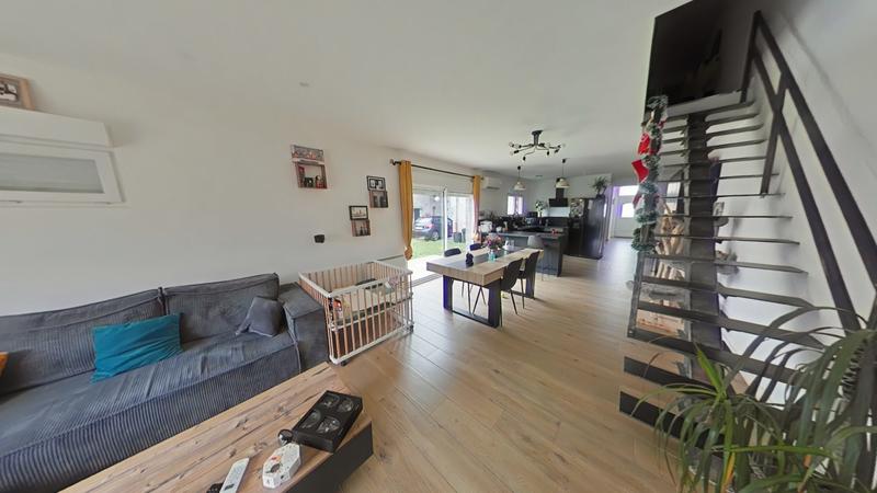 Maison - 155 m² - 6 pièces