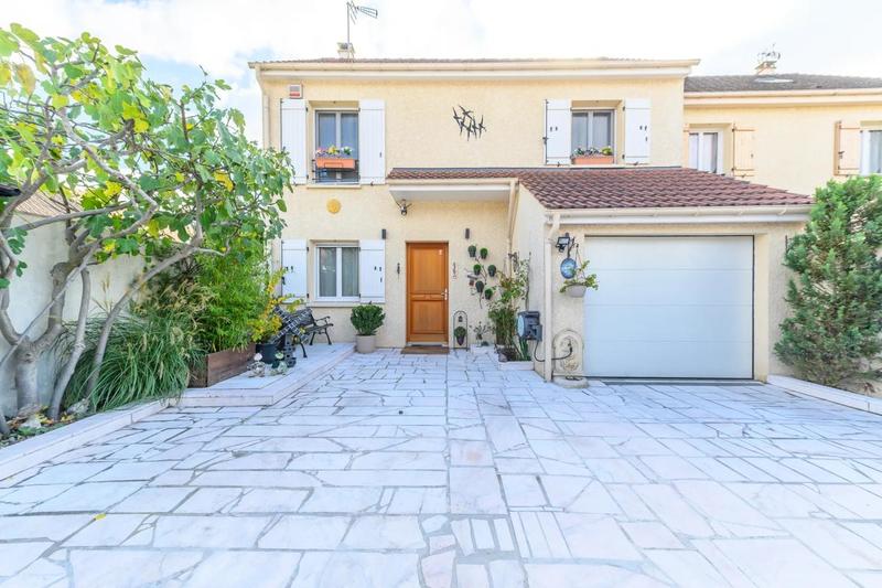 Maison - 86 m² - 5 pièces