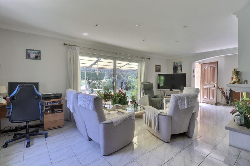 Villa - 155 m² - 6 pièces