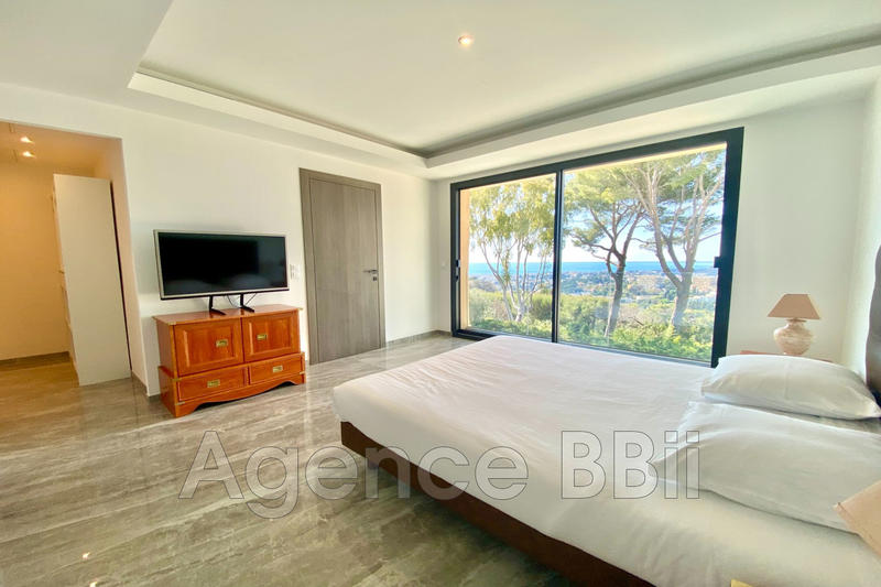 Villa - 372 m² - 8 pièces