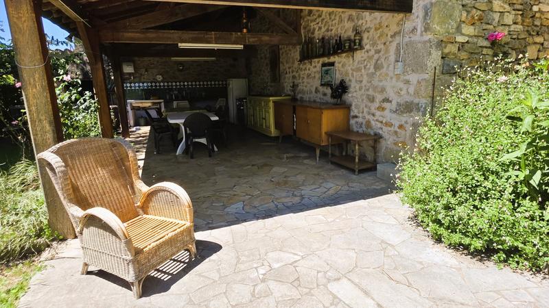 Propriété - 263 m² - 10 pièces