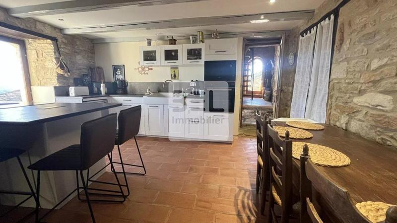 Maison de village - 102 m² - 5 pièces