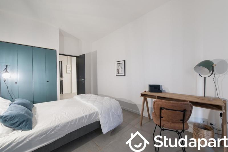 Chambre - 14 m² - 1 pièce