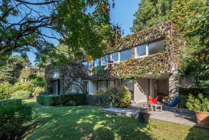 Maison - 220 m² - 8 pièces